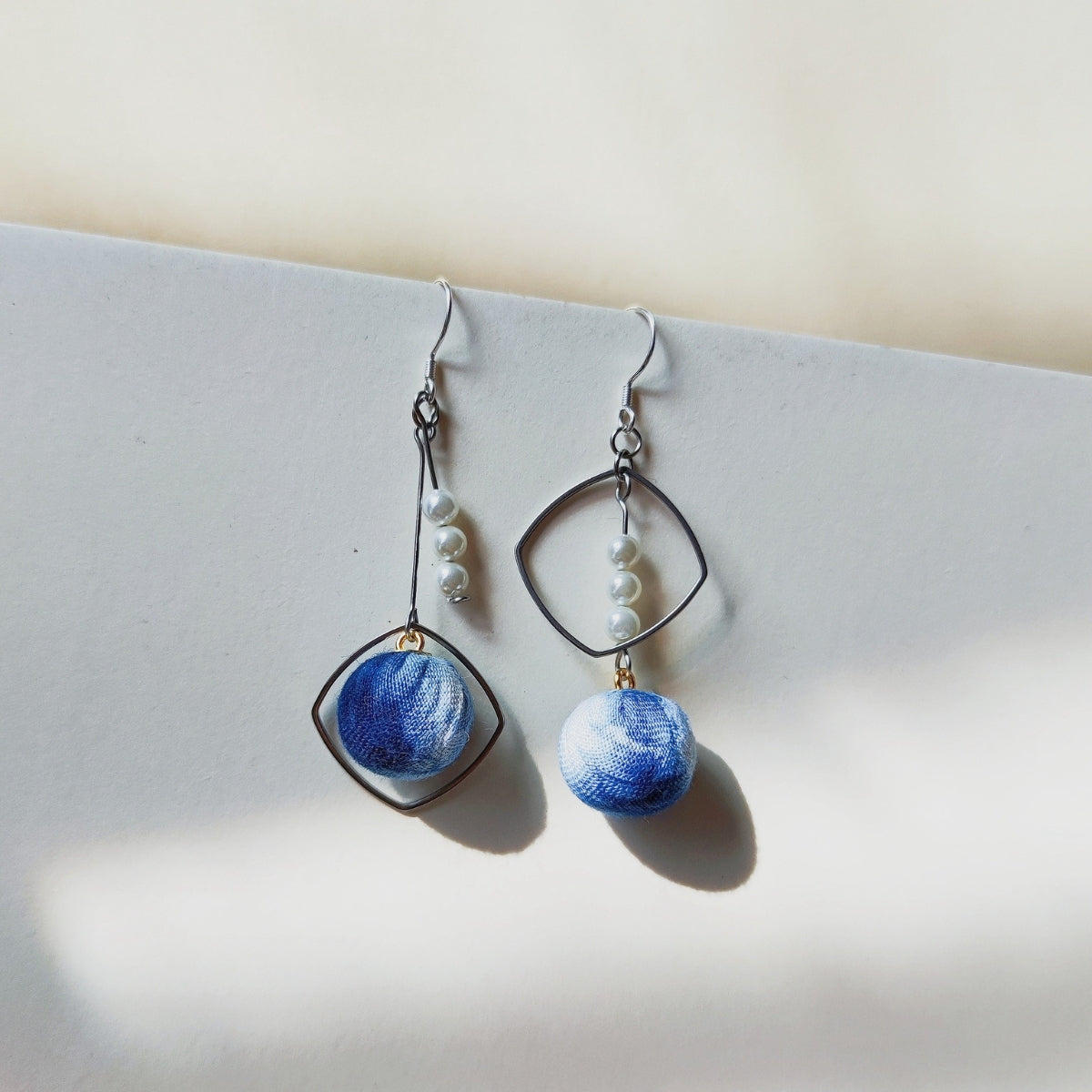 Vintage Blue Tie-Dye Pearl  Drop Earrings