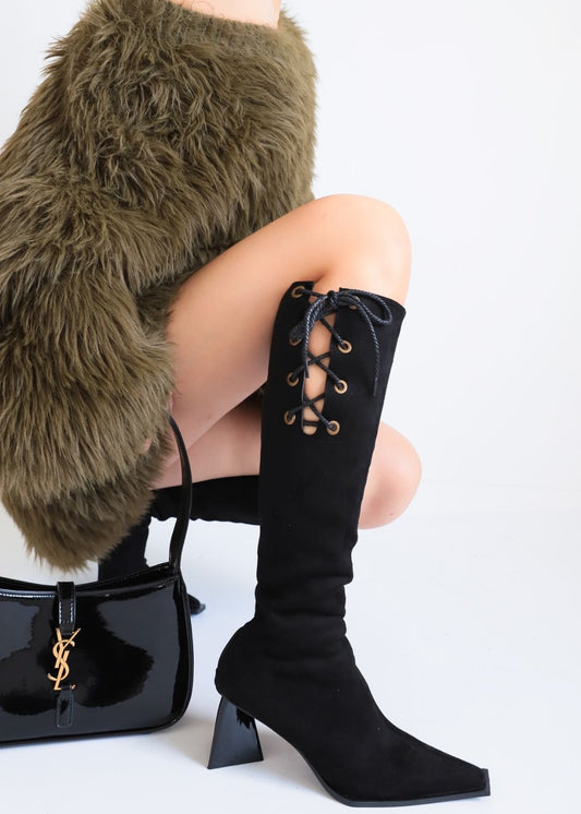 Suede Trapas Lace Up With Pointed -Toe Boots