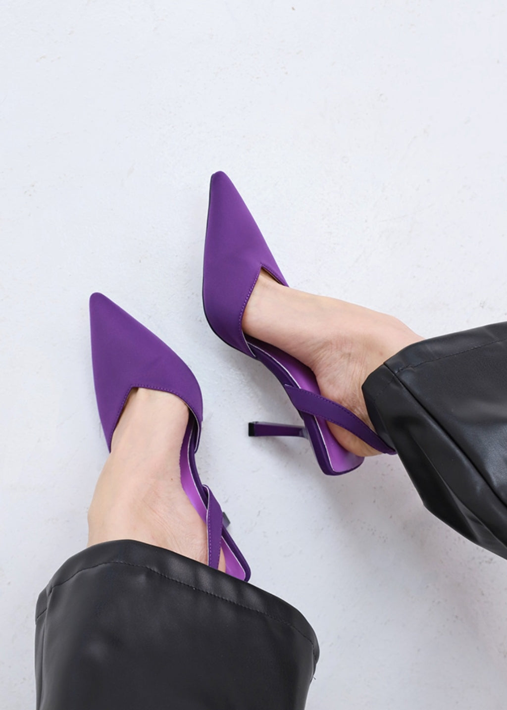 Deep V Mouth Pointed -Toe Temperament Slingback High Heels
